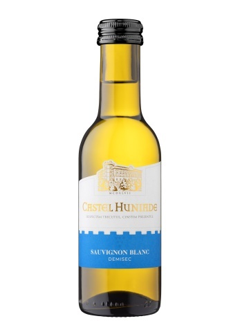 Recas Castel Huniade Sauvignon Blanc Demisec 187ml