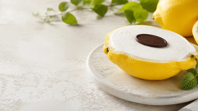 Înghețată de lămâie, gelato sau sorbet? Desertul italian servit în coaja fructului