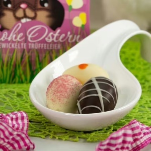 Oua de ciocolata Easter Truffle Purple Selection Peters 120g - Img 3