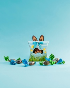 Oua de ciocolata Easter Truffle Blue Selection Peters 120g - Img 2