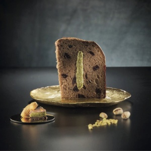 Panettone Dubai cu Ciocolata cu Crema de Fistic Vergani 800g - Img 2