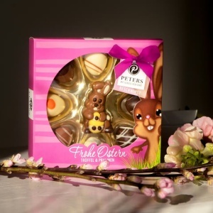 Oua de ciocolata cu figurina iepuras Mini Eggs Pink Peters 110g - Img 2