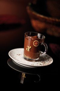 Ciocolata calda densa cu Fulgi de Cocos Arthemia, Vegan (36 plicuri/35g) - Img 2