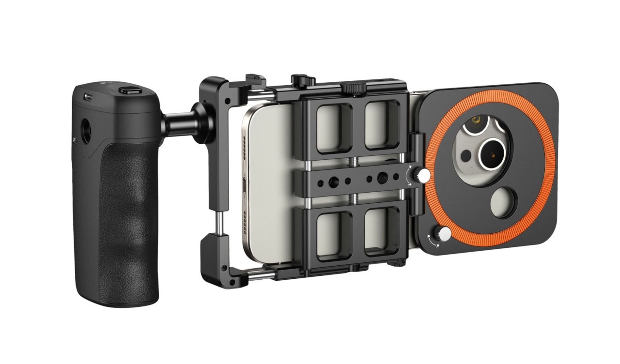 Клетка за смартфон RIG20 с Bluetooth спусък и странична дръжка