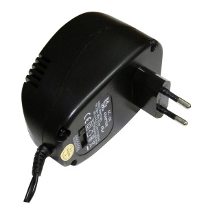 Захранване 1000mA 6V AC