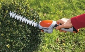 Trimmer Gard Viu STIHL HSA 26 Cutit 20cm Diametru 1.9cm Vibratii 1.2m/S Autonomie 110min Cu Acumulator - Img 3