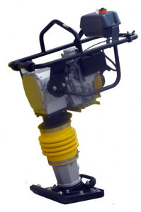 Mai compactor CV76H, Honda GXR 120, adancime 70 cm, 118 cmc