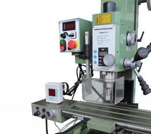 Masina de frezat metale Elektra 2.5 de Damatomacchin, masa transversală 520 x 160 mm, suport cu cameră pentru scule - Img 4