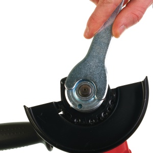 Polizor unghiular pentru slefuit, model AGS15-125C, 1.500W, 125mm Milwaukee - Img 3