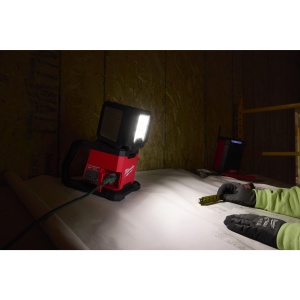 Proiector Milwaukee M18 MDTL-0, 4500 LUMENI, fără încărcător și acumulator, cod 4933498149 - Img 4