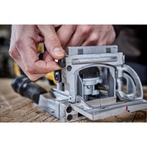 Mașină de Frezat XR cu Motor Fără Perii de 18 V - 2 X 5 Ah, DeWalt - Img 4