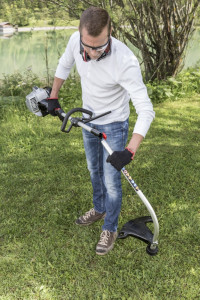 motocoasa AL-KO BC 223 L-S, latime de lucru 41cm, motor 2T, capacitate cilindrica 32cc, putere 0.9kW - Img 2