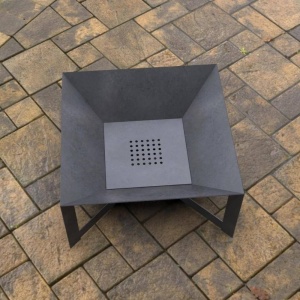 Vatra pentru terasa/gradina, Square Fire Pit KRO-1077, Otel, Negru, 600x600x300 mm, grosime 3 mm - Img 3