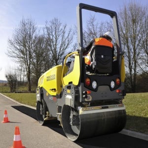 Cilindru vibro-compactor Wacker Neuson RD24 - 100 DPF, 2475 kg, Kubota, 1000 mm - Img 4