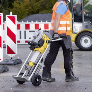 Ciocan demolator Wacker Neuson BH55, motor benzina 2T, sistem prindere 27x80 mm, forta de impact 55 J - Img 3