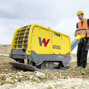 Placa compactoare reversibila Wacker Neuson DPU110 Lec970, diesel, greutate 830 kg, forta de impact 110 kN, pornire electrica - Img 4