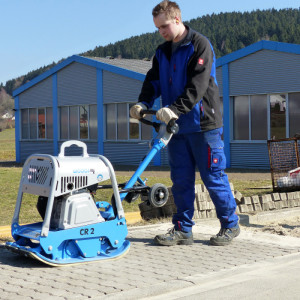 Placă compactoare reversibilă Weber CR 2 Hd, motor Honda GX 160, 143 kg - Img 2