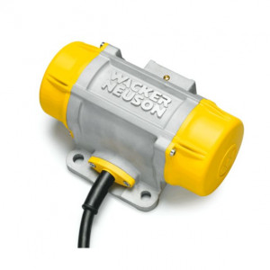 Vibrator extern pentru cofraj Wacker NeusonAR26/6/042_CS, 42 V, 6000 rpm, frecventa 200 Hz, forta centrifuga 3.47 kN, comutator On/Off integrat