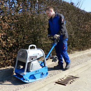 Placă compactoare reversibilă Weber CR 2 Hd, motor Honda GX 160, 143 kg - Img 3