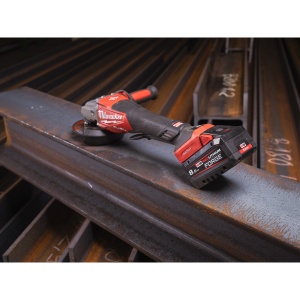 Polizor unghiular Milwaukee M18 FHSAGO125VXPDB2-802X, 125 MM, cu frânare, viteză variabilă, ONE-KEY FUEL, 2 x acumulator M18 FB8, 1 x încărcător M12-18 FC, 1 x cutie HD, cod 4933493420 - Img 4