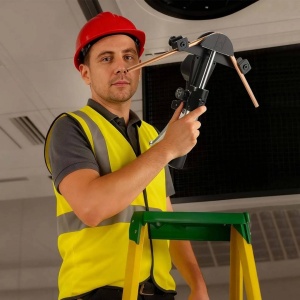 Dispozitiv de indoit tevi cupru si aluminiu, 6-22 mm, Unghi maxim de îndoire 90°, 7 matrite, sistem hidraulic - Img 3