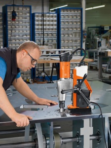 Maşină de găurit cu stand electromagnetic, găurire în metal până la 50 mm - Img 2