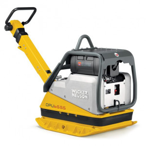Placa compactoare reversibila Wacker Neuson DPU6555Hs, cadru de protectie ingust, diesel, greutate 482 kg, forta de impact 65 kN