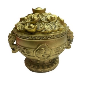 Statueta Feng Shui din rasina cu Vasul Prosperitatii cu Ru Yi, monede si pepite, 11,4cm,model Z24