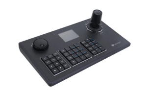 Tastatura Milesight MS-K01, Echipamente controlate: NVR si camere PTZ; Ecran: 58X44(2.8") Blue Screen; Joystick:4-axis; Interfata retea: 1*RJ45 100M/1000M; Alimentare:PoE (802.3af) / DC 12V 2A; Temrperatura de functionare:-10℃~55℃;