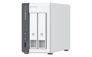 NAS QNAP 216G 2-Bay, CPU ARM 2.0GHz Quad core, RAM 4GB, 2.5"/3.5" SATA 6Gbps HDD (neincluse), LAN: 1 x 2.5GbE + 1 x GbE, USB3.2 Gen1: 1 USB2.0: 2, tower, adaptor alimentare, garantie 2 ani