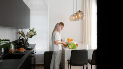 Idei Amenajare Bucătărie: Ghidul Tău Complet pentru un Spațiu Modern, Ergonomic și Elegant