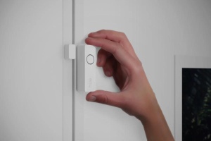 Senzor de contact Philips Hue Secure, Zigbee, automatizare lumini ,montare usi/ferestre, IP20, 70x22x20mm, Alb, baterie CR2 - Img 2