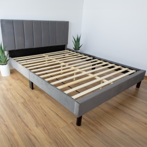 Set pat tapitat Limess, elemente lemn masiv, catifea, somiera inclusa, gri si saltea ortopedica Optima Silver Care, plasa de arcuri, reversibila, 160x200 cm - Img 3