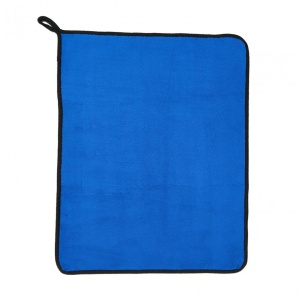 "Laveta Auto Microfibra 38x45cm. Este speciala pentru curatarea masinii, este fabricata dintr-o microfibra ultra-groasa premium de 800 GSM care asigura capacitatea superioara de absorbtie a apei, moliciune si rezistenta Material:85% poliester si 15%