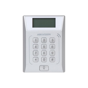 Cititor standalone cu tastatura si card proximitate Hkvision DS-K1T802E, suporta cartele EM 125Khz, capacitate 3000 carduri si 10000 evenimente, autentificare: card, card si parola,display 128x64, Exit Button × 1, Door Sensor × 1, Doorbell × 1, E-lock