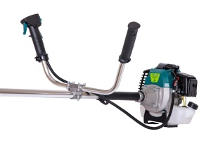 Motocoasa GP 2 timpi cu motor termic 3CP si 6 accesorii – Motocoasa puternica pentru iarba densa si teren accidentat - Img 2