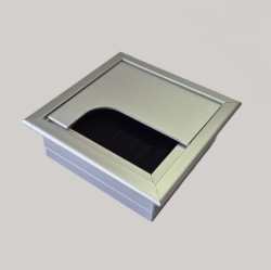 Trecere cablu 80 x 80 mm, cu perie, finisaj aluminiu