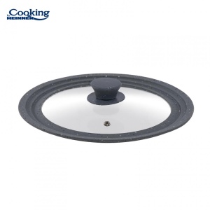 CAPAC STICLA CU MARGINE DIN SILICON AJUSTABILA PE 3 DIMENSIUNI 22/24/26 CM. GRI, COOKING BY HEINNER