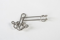 Joc de inteligenta_metalCe-ți poate da mai multă încredere înabilitățile tale?Jocurile de inteligență sunt ideale. Ele îi stimuleazăintuiția ,atenția, memoria, capacitatea de concentrare șirăbdarea.Indiferent de vârsta pe care o ai, Jocurile de