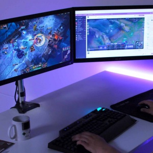 Nosač za monitor ARCTIC Z3 Pro (Gen 3) Desk Mount Triple Monitor Arm with SuperSpeed USB Hub, AEMNT00051A - Img 8
