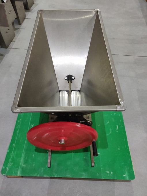 Zdrobitor-desciorchinator manual ENO 3 Inox, 1000 kg/h
