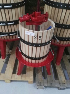 Teasc struguri 50 Litri, manual cu clichet TMC 35 fabricat in Italia + u refractometru pentru masurarea contiutului de zahar din must CADOU! - Img 8