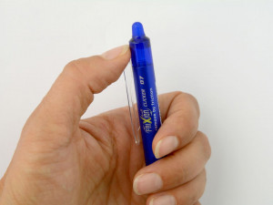 ROLLER 0.7MM ALBASTRU CLICKER FRIXION PILOT - Img 4