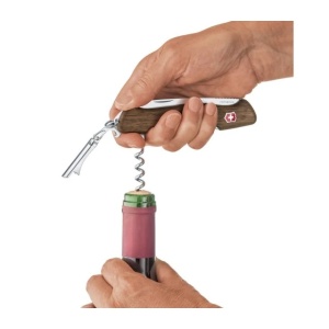 Cumpara Briceag Victorinox Wine Master Wood, 130 mm, lemn nuc maro 0.9701.63 6