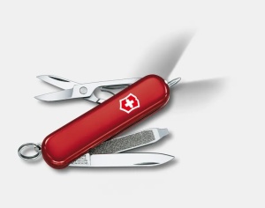 Briceag Victorinox Signature Lite,58 mm, rosu transparent 0.6226.T - Img 1