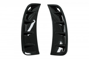 Difuzor cu Grila Aripa Aerisiri Laterale si Ornamente bara fata flapsuri compatibil cu Mercedes A-Class W177 Sedan 2018-> Evacuari Negre