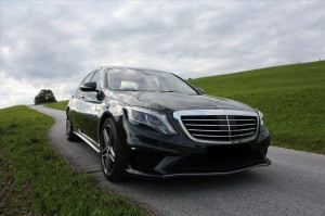 Grila Central Inferioara compatibil cu MERCEDES Benz W222 S-Class (2013-2017) S63 Design Negru Lucios - Img 7