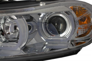 Set faruri Xenon Angel Eye 3D U Desifn compatibil cu BMW Seria 3 E90 E91 2005-2008 Crom - Img 4