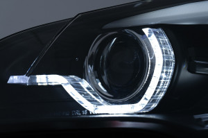 Set faruri Xenon Angel Eyes 3D LED DRL compatibil cu BMW X5 E70 2007-2010 Negru AFS - Img 4