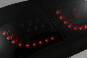 Stopuri LED compatibil cu VW Golf 5 V 2004-2009 Fumuriu Negru Extrem Urban Style Semnal Dinamic - Img 3